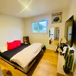 Exceptionnelle A Avec Piscine Et Parking Privee Holiday home *
