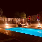 Exceptionnelle A Avec Piscine Et Parking Privee *