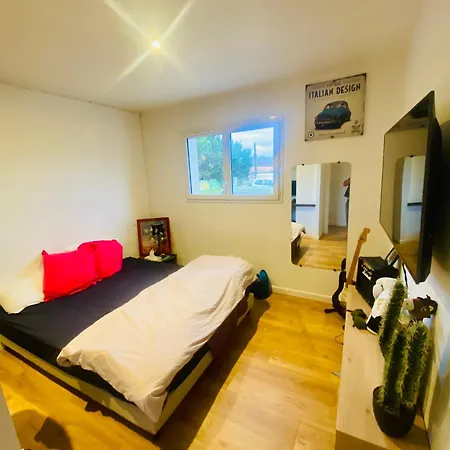 Exceptionnelle A Avec Piscine Et Parking Privee Дом отдыха *