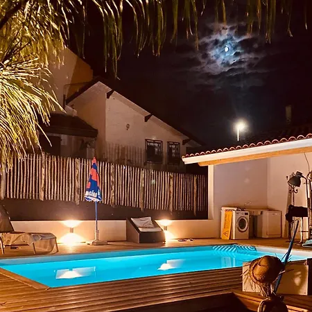 Exceptionnelle A Avec Piscine Et Parking Privee Дом отдыха *