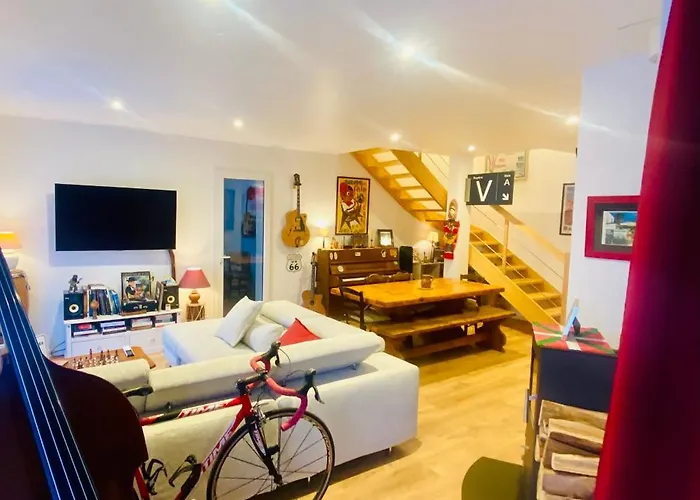 Exceptionnelle A Avec Piscine Et Parking Privee Nyaraló Bayonne