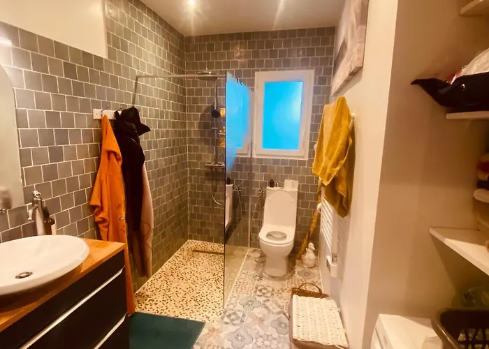 Exceptionnelle A Avec Piscine Et Parking Privee *