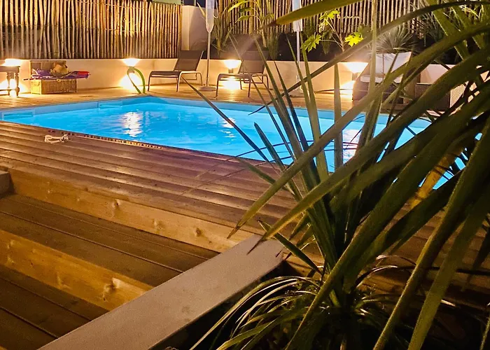 Exceptionnelle A Avec Piscine Et Parking Privee * Bayonne