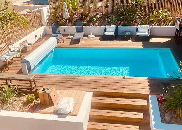 Exceptionnelle A Avec Piscine Et Parking Privee *