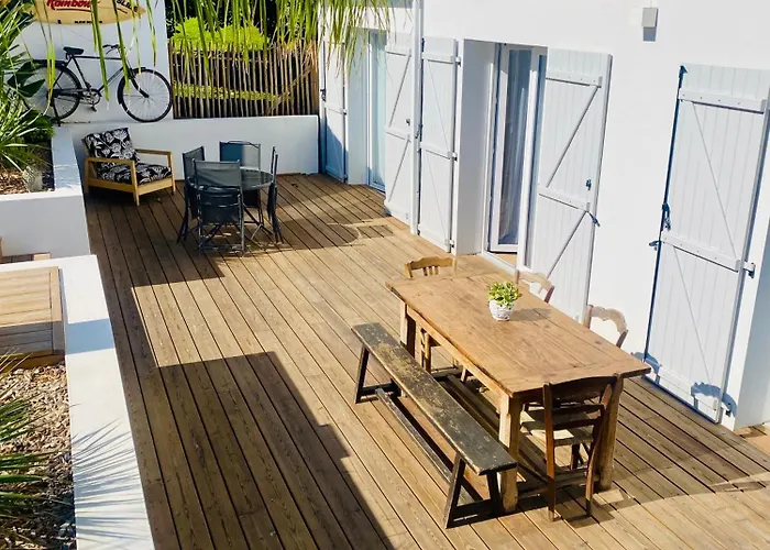 Nyaraló Exceptionnelle A Avec Piscine Et Parking Privee *